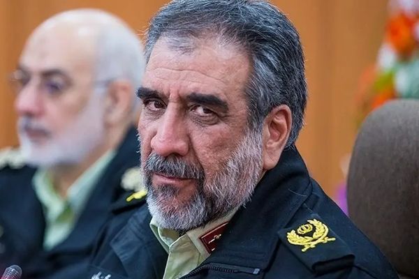 شرطة طهران تنشر "عناصر أمن بزي مدني" في 200 حديقة ومخاوف من "ممارسة القمع" على الإيرانيين
