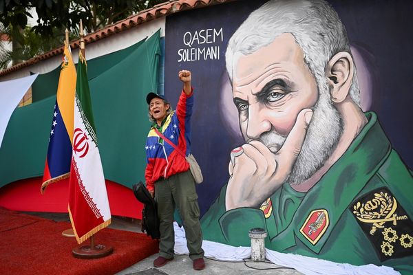 إيران تسعى لزيادة نفوذها في أميركا اللاتينية.. وحزب الله ينشئ مراكز تدريب بفنزويلا