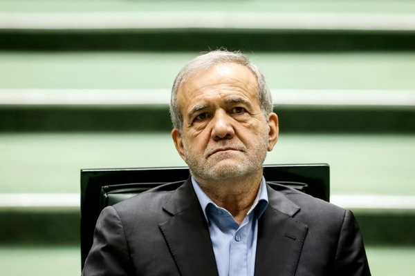 Critics call for honesty from Pezeshkian amid rising war tensions