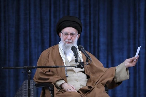 آثار توهم در گفتار خامنهای؛ آیا رهبر جمهوری اسلامی با واقعیت قطع رابطه کرده است؟