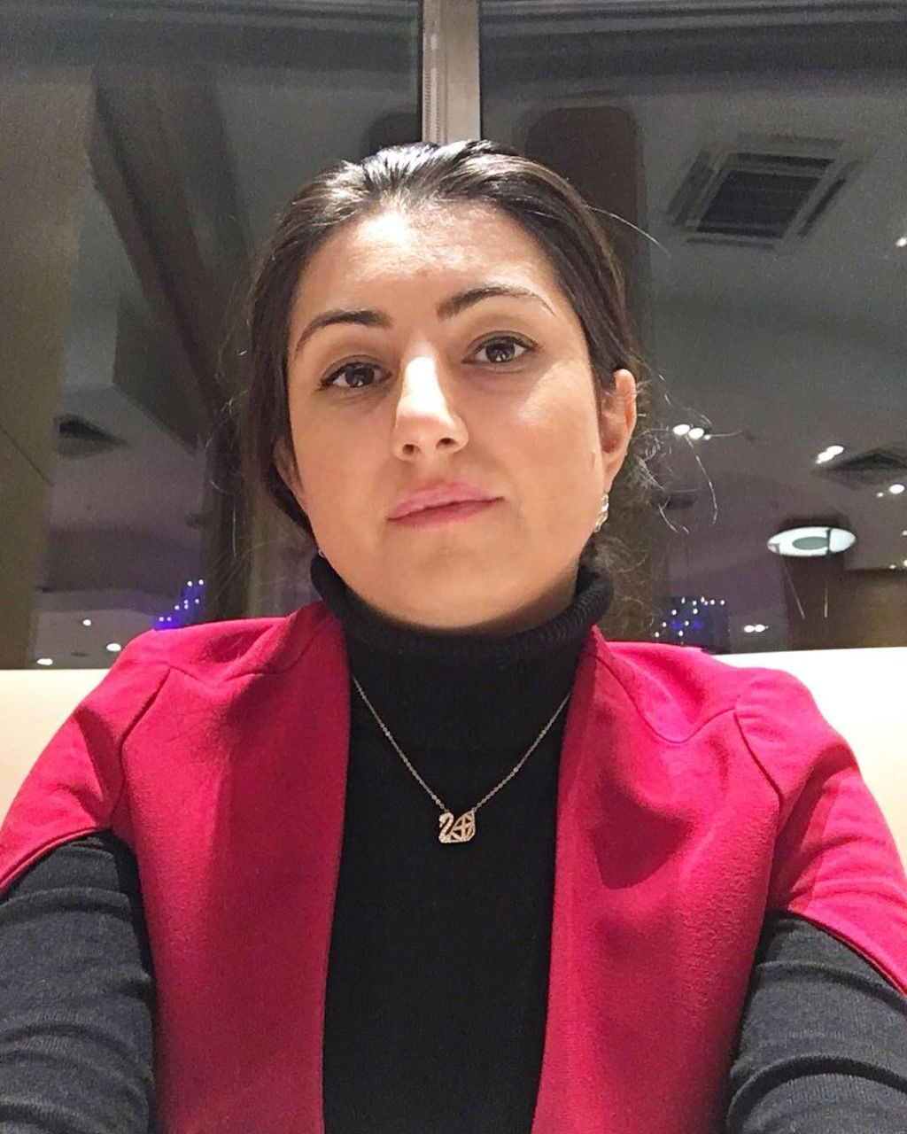 Farzaneh Bazrpour 
