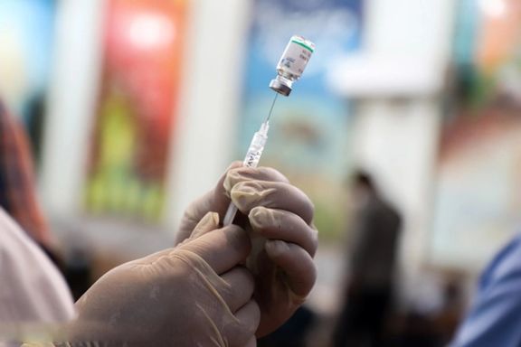 دانشگاه علوم پزشکی یزد: چند مدیر و کارمند شهرداری اردکان با سهمیه پاکبانان واکسینه شدهاند