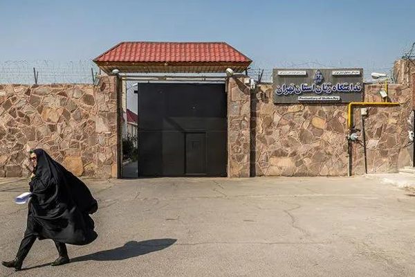 مسئولان زندان قرچک برای ارائه خدمات درمانی و اعزام زندانیان بیمار درخواست پول میکنند