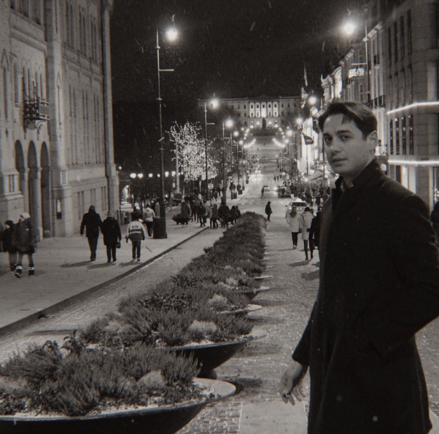 Journalist's suicide in Tehran shocks Iranians