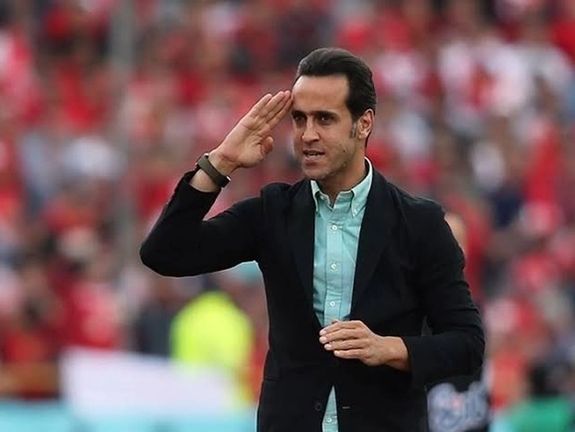 Iranian Football Star Calls On Army To Side With People In Protests