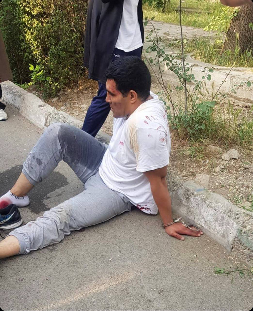 شلیک چهار گلوله به بوکسور سابق تیم ملی؛ نیروی انتظامی حق را به مأمور ۲۲ ساله گشت ارشاد داد