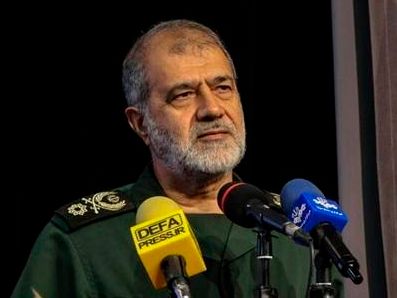 معاون ارتباطات سپاه: ترامپ احمق جای معاویه را گرفته