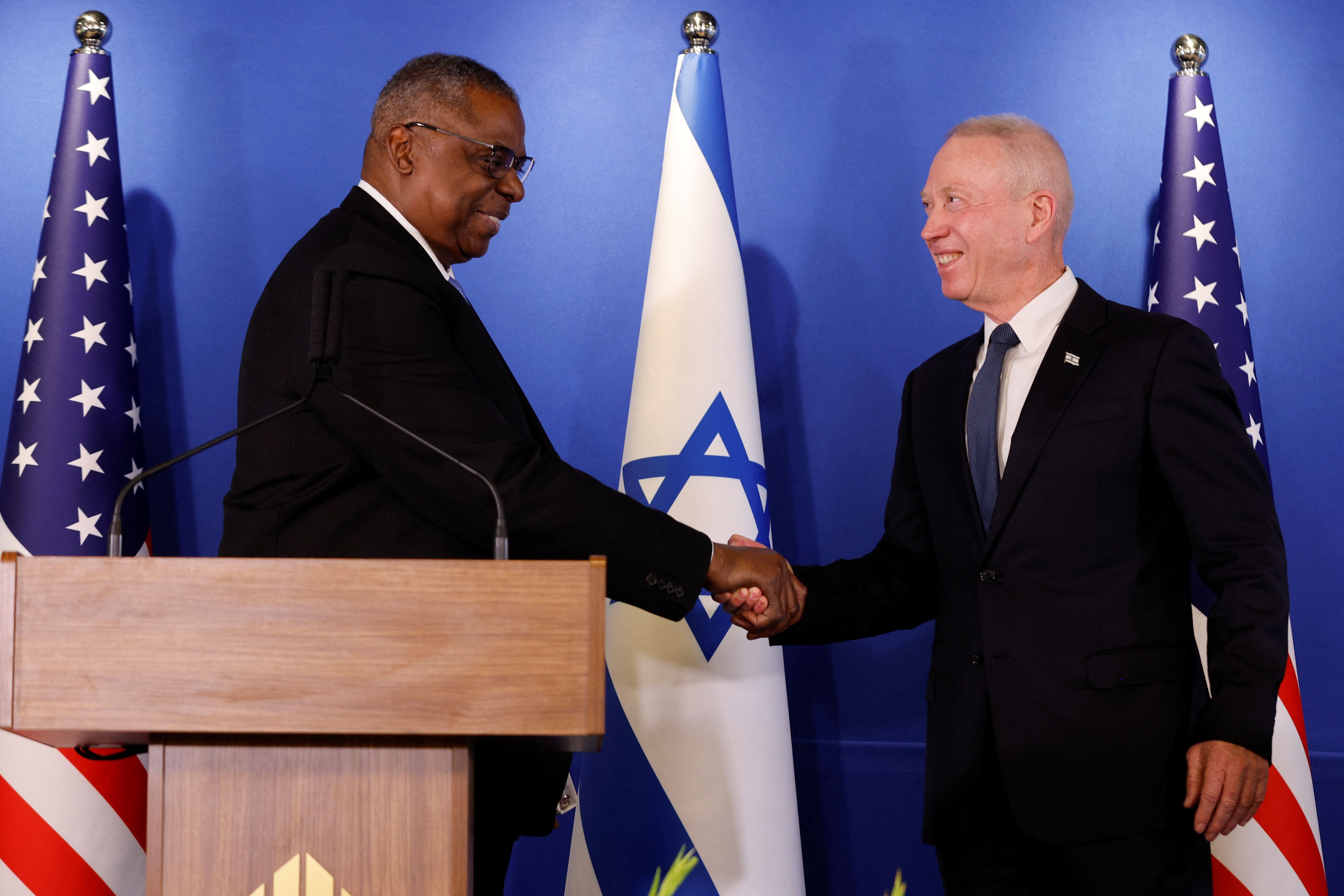 وزیر دفاع آمریکا در اسرائیل؛ آستین درباره برنامه هسته‌ای ایران شدیدا ابراز نگرانی کرد