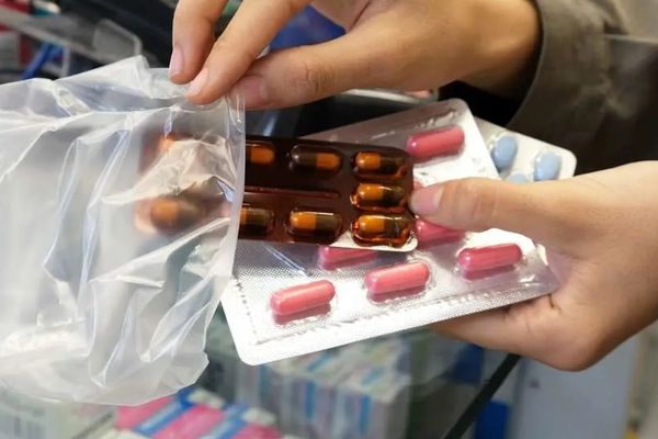 Rising prices, medicine shortages hit Iran after sanctions return