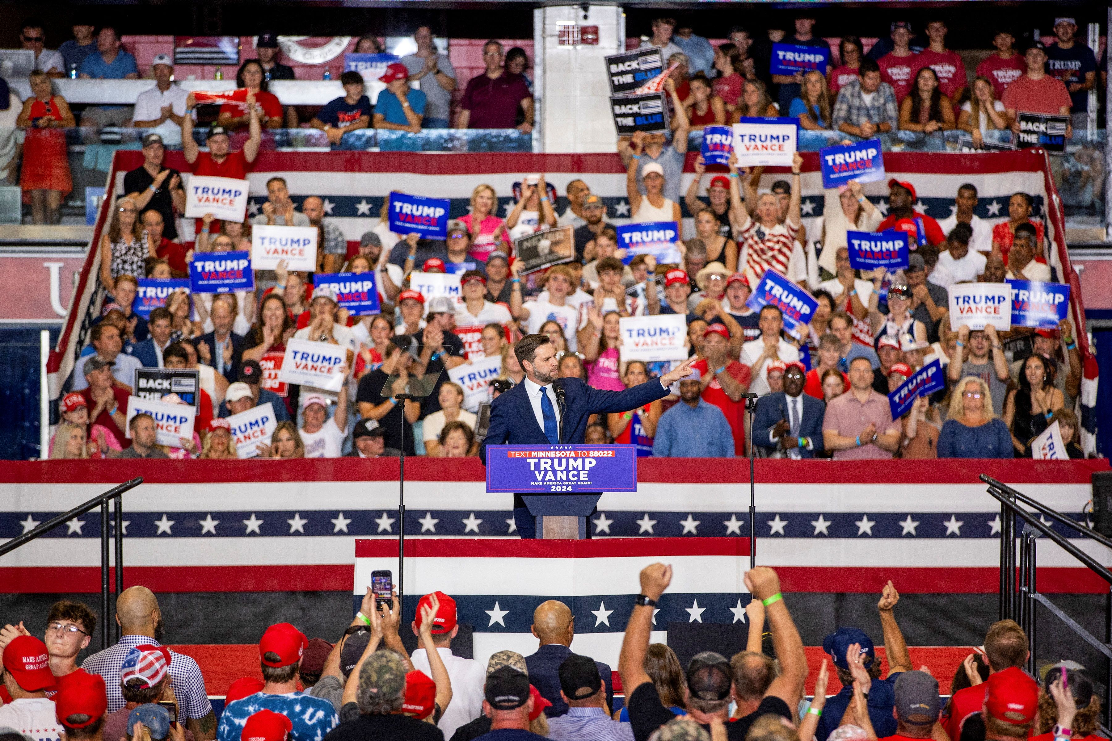 شکاف جنسیتی در انتخابات آمریکا: مردان حامی جمهوری‌خواهان، زنان حامی دموکرات‌ها