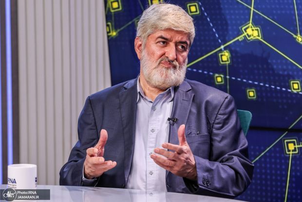 نایب رئیس پیشین مجلس: پوشش‌های نامناسب رواج پیدا کرده است