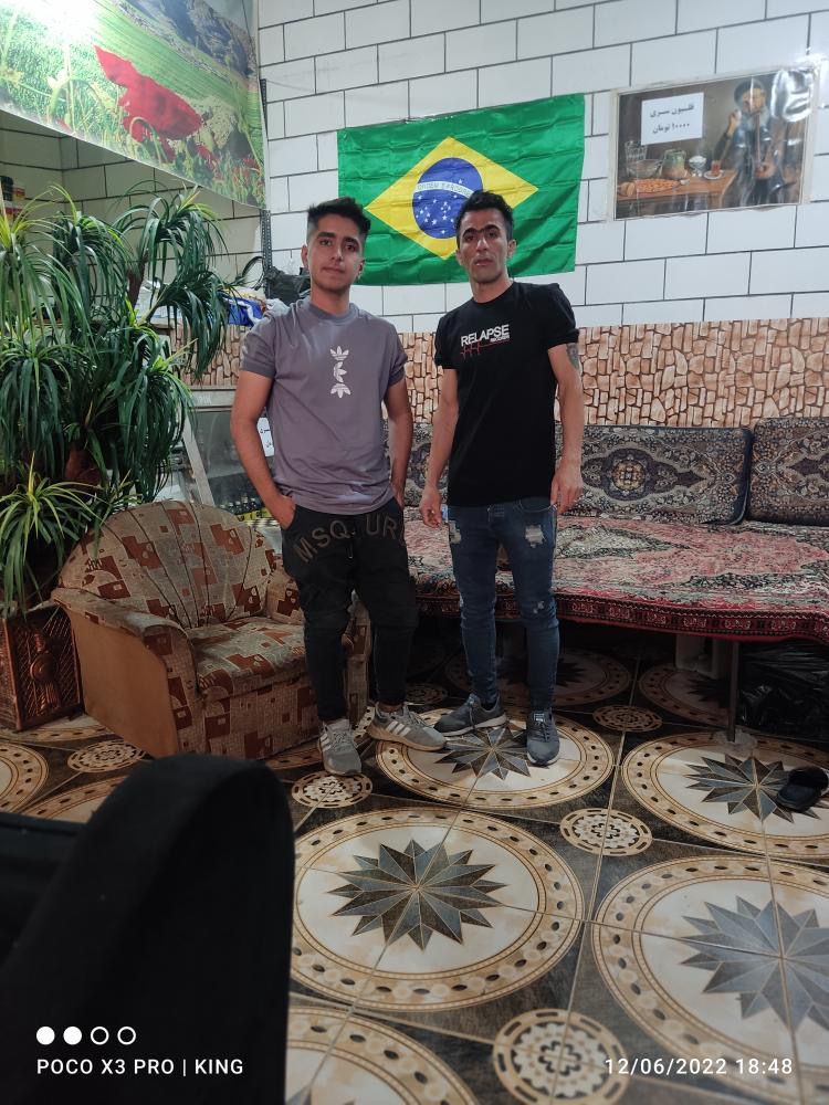 وحید عباسی در کنار آرتین رحمانی