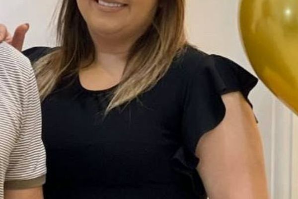 قوات الأمن الإيرانية تقتل أمًا أمام عائلتها