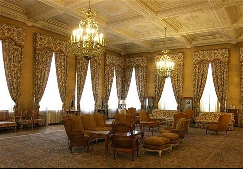 یک مقام آگاه، دولت احمدی‌نژاد و سپاه پاسداران را در پرونده گم شدن فرش‌های سعدآباد متهم کرد