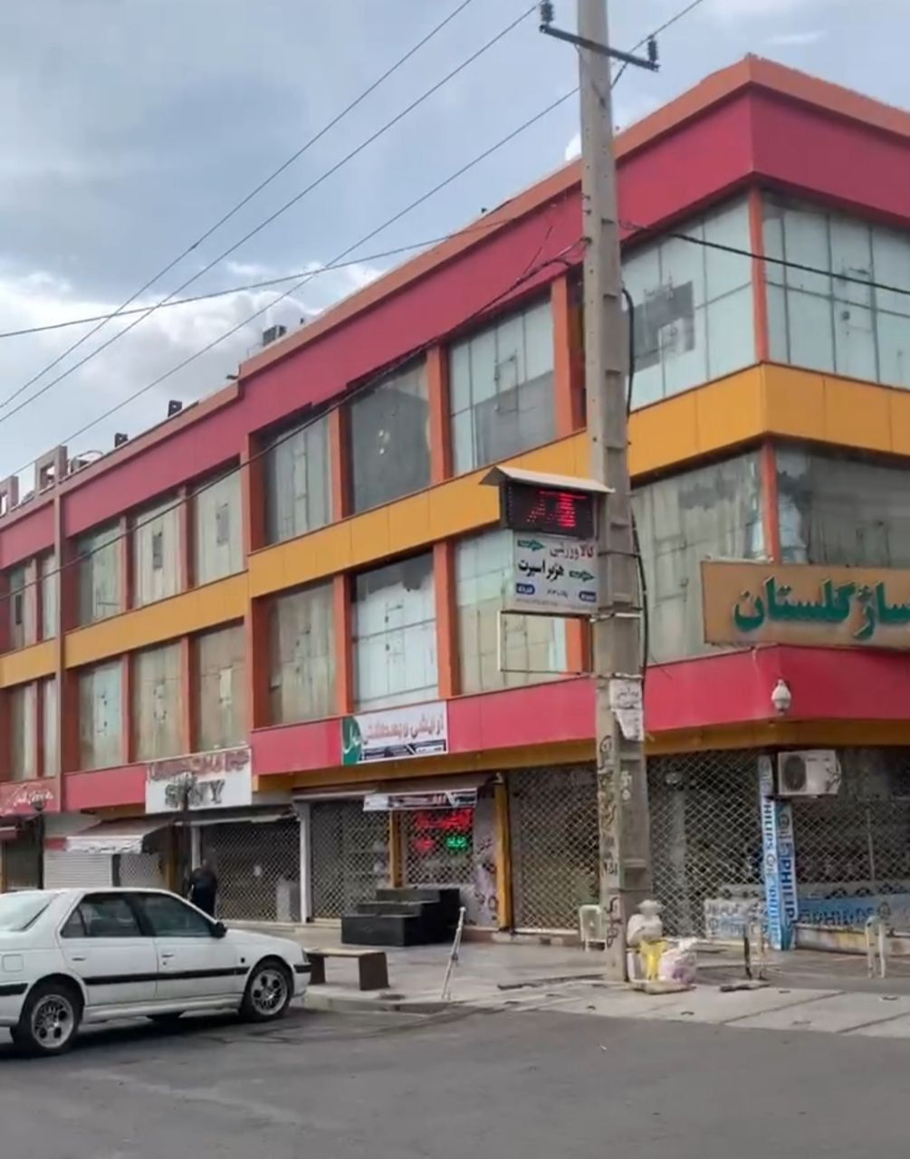 خیزش ایرانیان علیه جمهوری اسلامی؛ اعتصاب کسبه در همراهی با فراخوان تجمعات سراسری روز شنبه