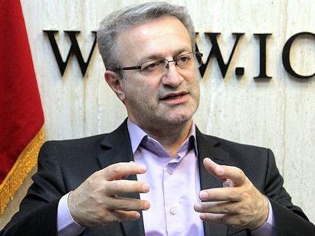 نماینده مجلس: میتوان ۹۰ درصد زنان را دورکار کرد، در تحکیم خانواده موثر است