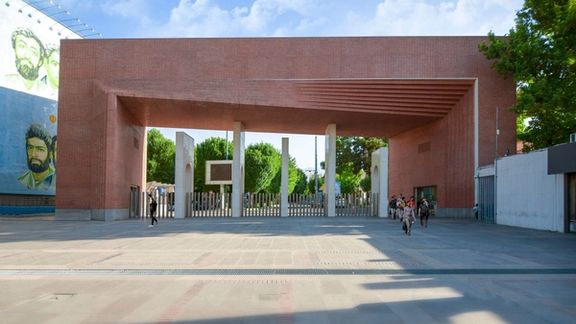 لحماية التقنيات الجديدة.. كندا تفرض حظرا على تعاون الباحثين مع جامعات ومراكز أبحاث إيرانية