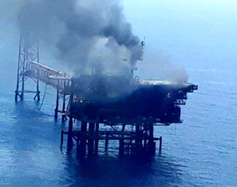 شرکت نفت با تکذیب آتش‌سوزی در سکوی ۱۶ پارس:صاعقه بود و ۱۵ میلیون متر مکعب از مدار خارج شد