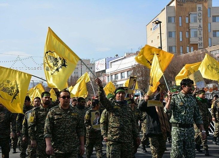 رویترز: نیروهای مورد حمایت جمهوری اسلامی شبانه از عراق به سوریه منتقل شدند