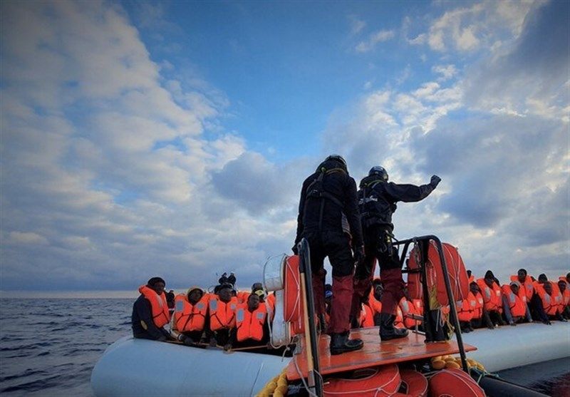 غرق شدن قایق پناهجویان عازم ایتالیا ۶ کشته و ۴۰ مفقود بر جای گذاشت