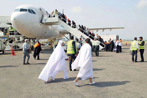 ممثل المرشد الإيراني لشؤون الحج: إرسال الحجاج يتم بتوجيه من مجتبى خامنئي