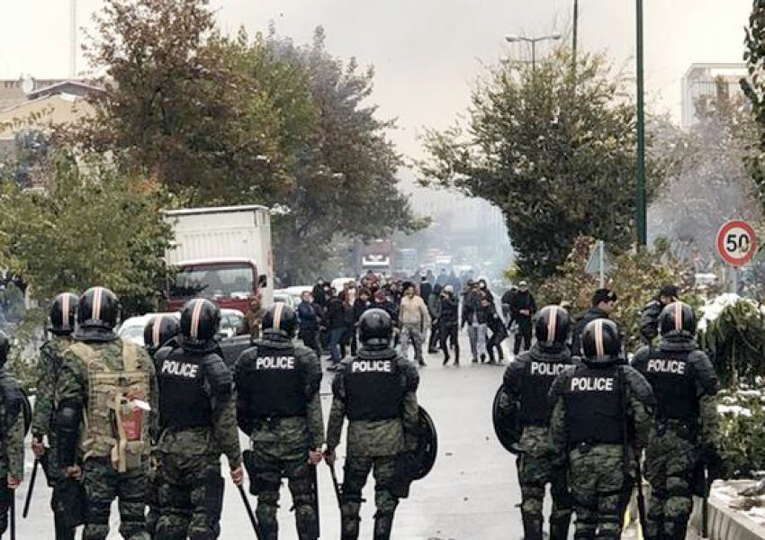 آمریکا ۱۲ مقام حکومت ایران را به دلیل نقض حقوق‌بشر تحریم کرد