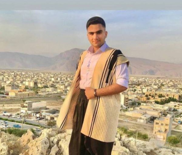 في عيد ميلاد الطفل القتيل بيرفلك.. الأمن الإيراني يقتل أحد أقارب والدته جنوب غربي البلاد