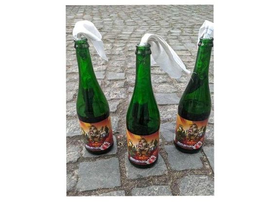 یک کارخانه آبجوسازی در غرب اوکراین، برای مقابله با نیروهای روس کوکتلمولوتف تولید میکند