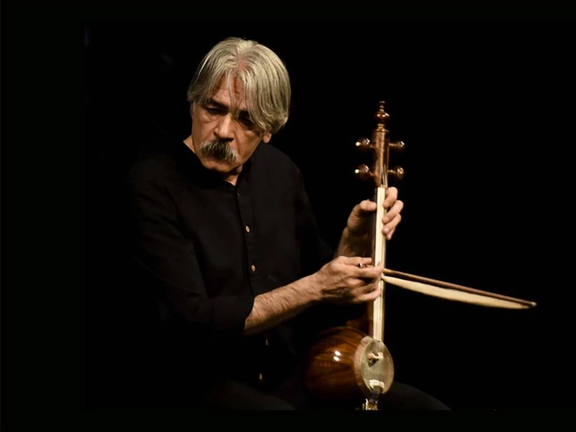 کیهان کلهر در حمایت از کردستان: دماوند، غیرت کن و آتشفشان شو