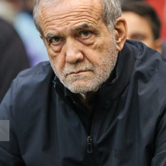 بزشكيان يقدم مشروع قانون يشدد العقوبة على محتوى شبكات التواصل "المضللة"