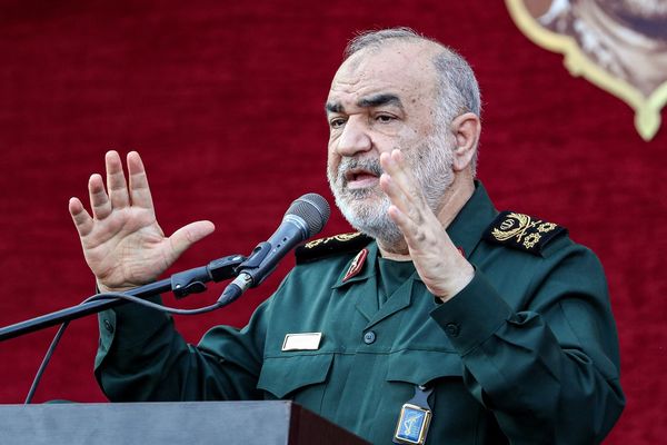 IRGC Chief Defends Raisi Despite President’s Troubled Economic Legacy