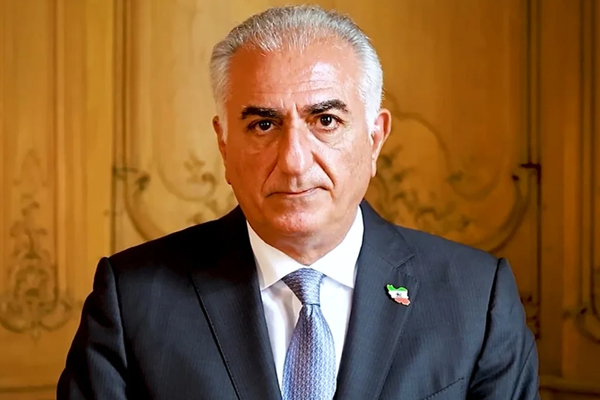 شاهزاده رضا پهلوی خواستار تداوم تسخیر خیابانها و ایجاد راهبندان برای جلوگیری از سرکوب شد