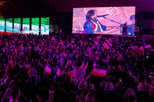 عادیسازی با پولپاشی؛ نقش حامیان مالی در «نمایش ایرانِ نرمال» پس از جنگ