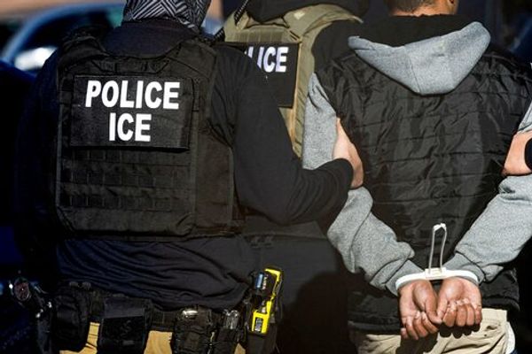 Iranians recount fear, alleged abuse in US deportation flights to Iran - NYT