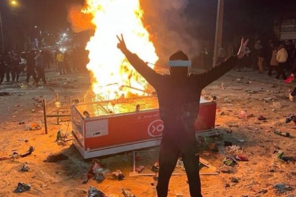 سيناتور أميركي: الشعب الإيراني انتفض ضد نظام قمعي فاسد