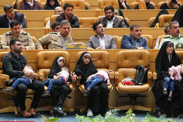 Iran to remove anti-childbearing content from university curricula