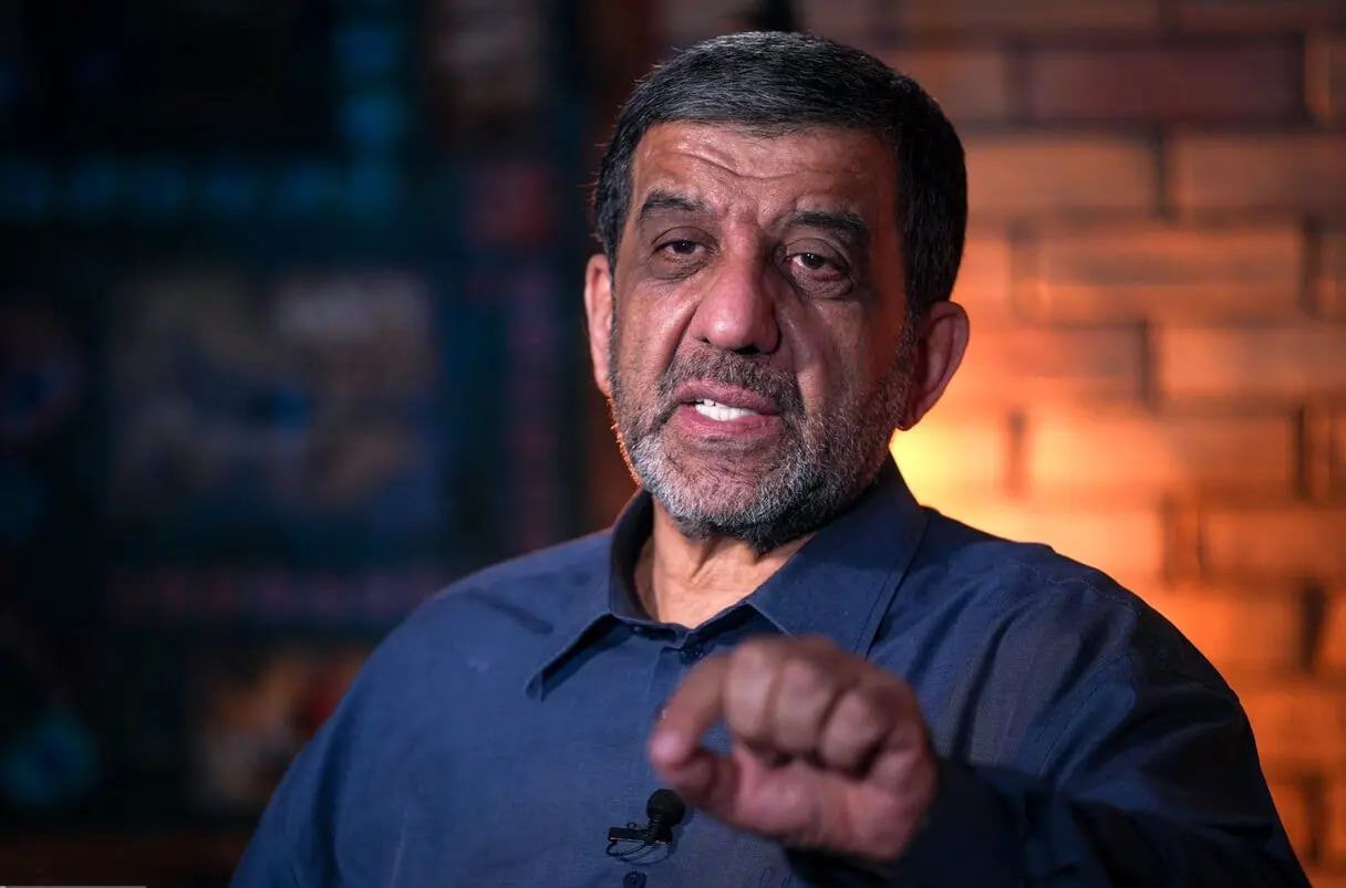 عزت‌الله ضرغامی: یک مسلمان نیست به مردم بگوید دارد چه می‌شود؟
