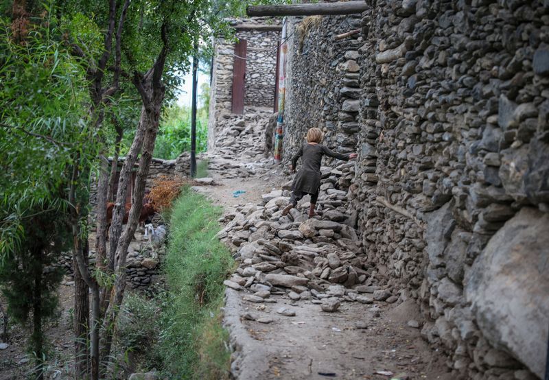 شمار قربانیان زمین‌لرزه در افغانستان به حدود ۱۵۰۰ نفر رسید