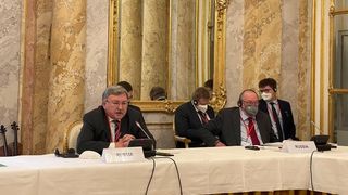 Russia Supports Iran Nuclear Deal But 'No Close Ties With The West'