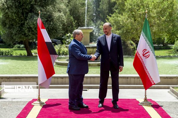 Tehran, Damascus Warn Against Turkish Military Incursion Into Syria