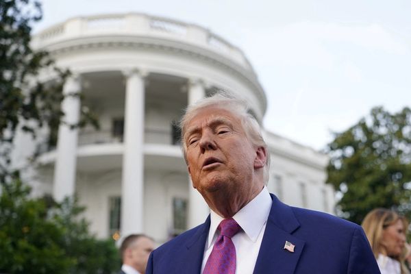 دونالد ترامب: يجب على إيران التوصل إلى اتفاق قبل أن يتلاشى كل شيء