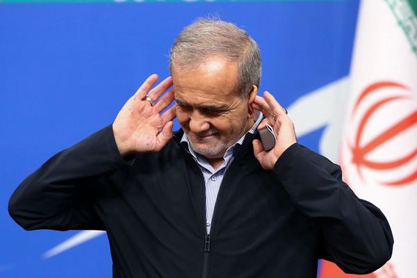 حزب إصلاحي إيراني يدعو إلى "تغيير جذري" في السياسة الخارجية تجاه الولايات المتحدة