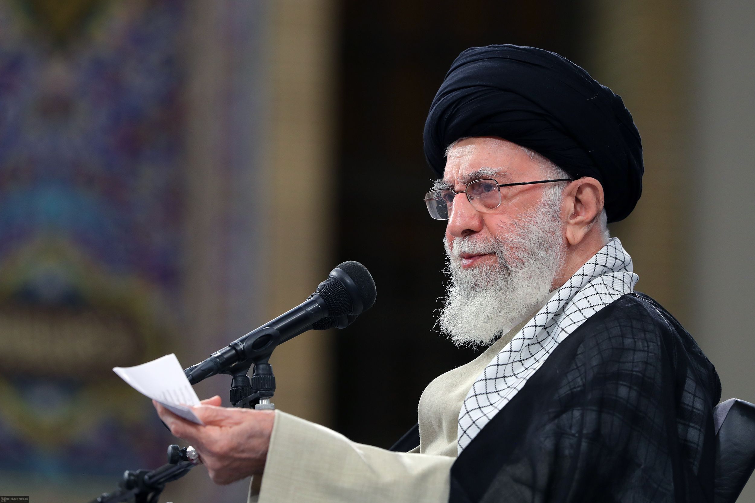 سازمان‌ حقوق بشر ایران به اظهارات تهدیدآمیز خامنه‌ای برای اعدام شهروندان اروپایی معترض شد