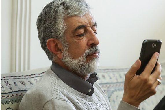 غلامعلی حدادعادل: امروز هر کسی یک موبایل دستش دارد و کش کار از دست همه در رفته