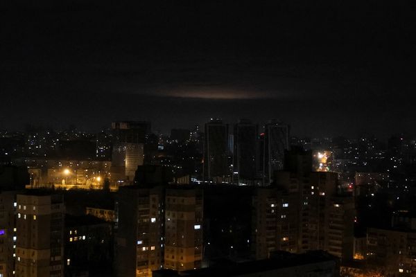 روسیه با پهپادهای ساخت ایران شبانه تاسیسات زیرساختی مهم اوکراین را هدف قرار داد