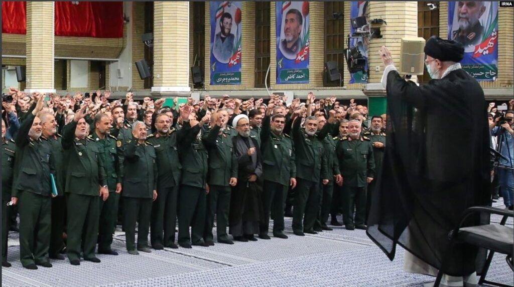 فشار سپاه پاسداران بر پلتفرم «دیوار» برای فروش سهامش به شرکت وابسته به خامنه‌ای