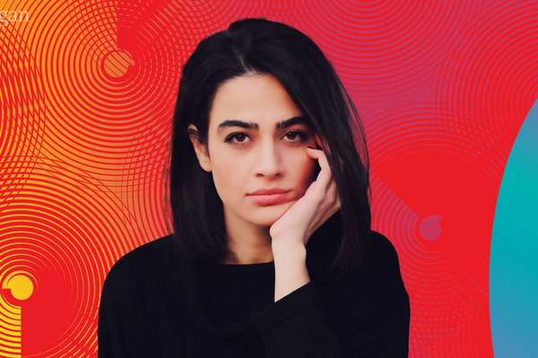 Female singer arrested during live performance in Tehran