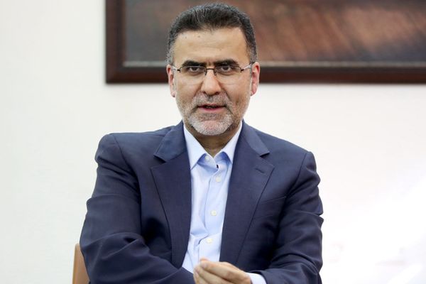 معاون وزیر میراث فرهنگی: ارکستر ارمنستانی در تخت جمشید «ای ایران» میخواند