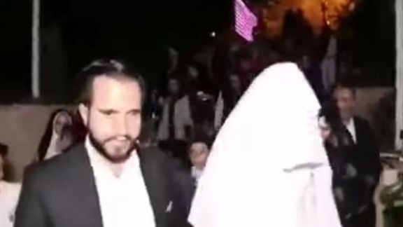 Reza Safieddine during his wedding ceremony with Zeinab Solaimani