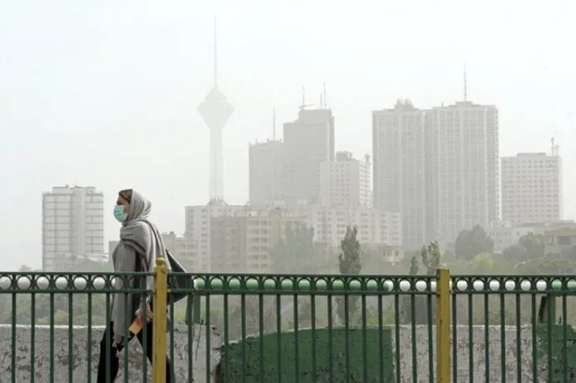 واینت: جنگ ۱۲ روزه بحران اعتماد مردم ایران به حکومت را عمیقتر کرد